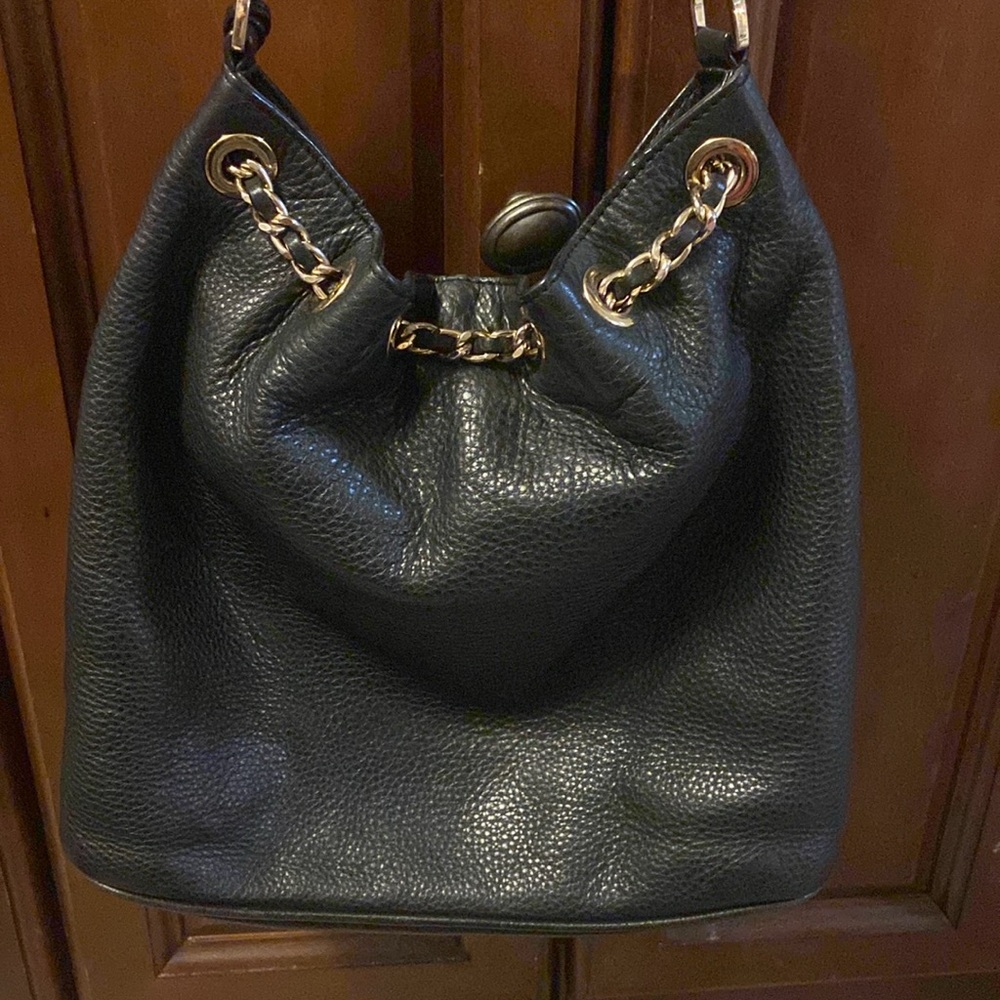 Michael Kors black and gold bag - Picture 7 of 9